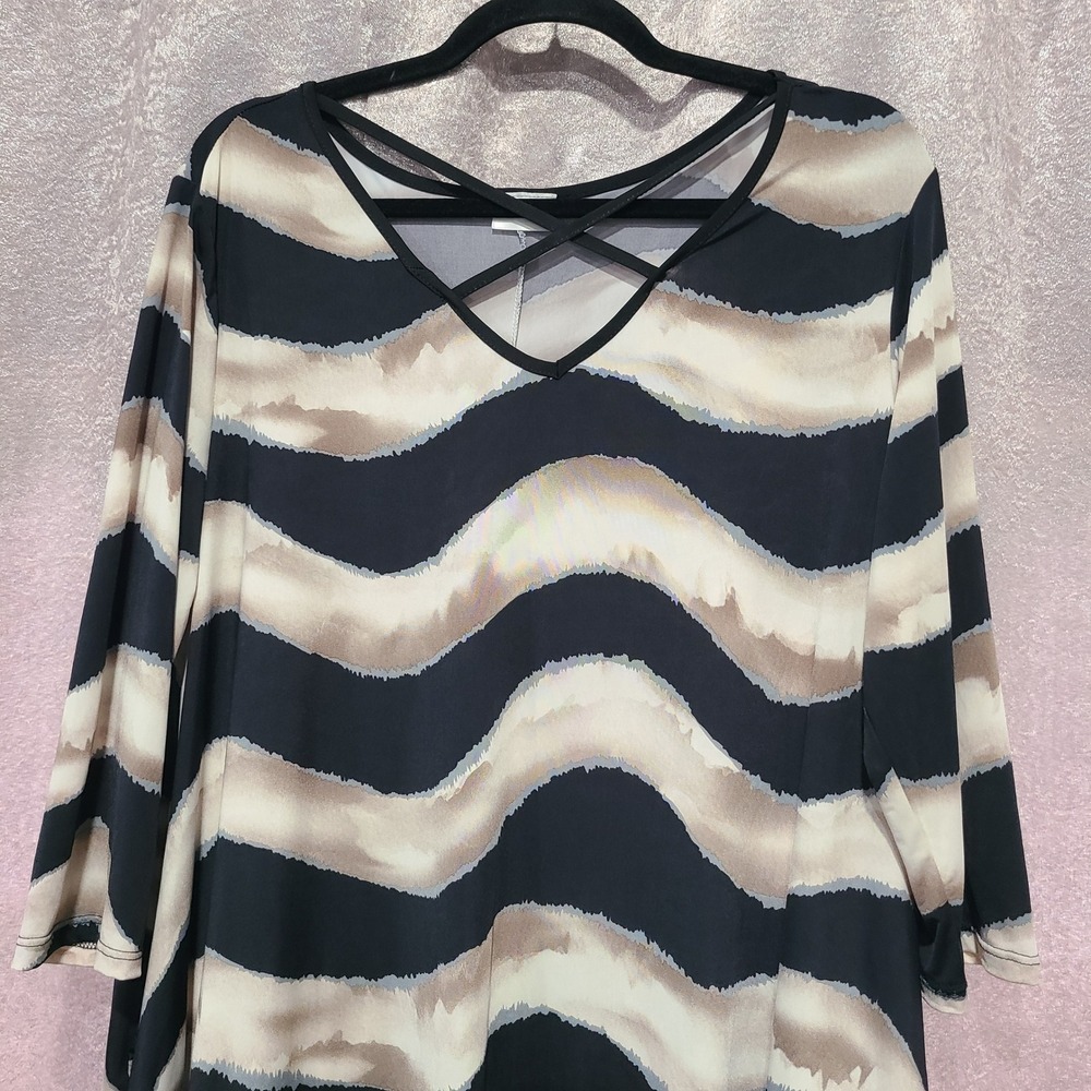 Goldspark XL Tunic Top Wavy Abstract Stripe Strappy V-Neck 3/4 Sleeve Dress - Picture 4 of 11